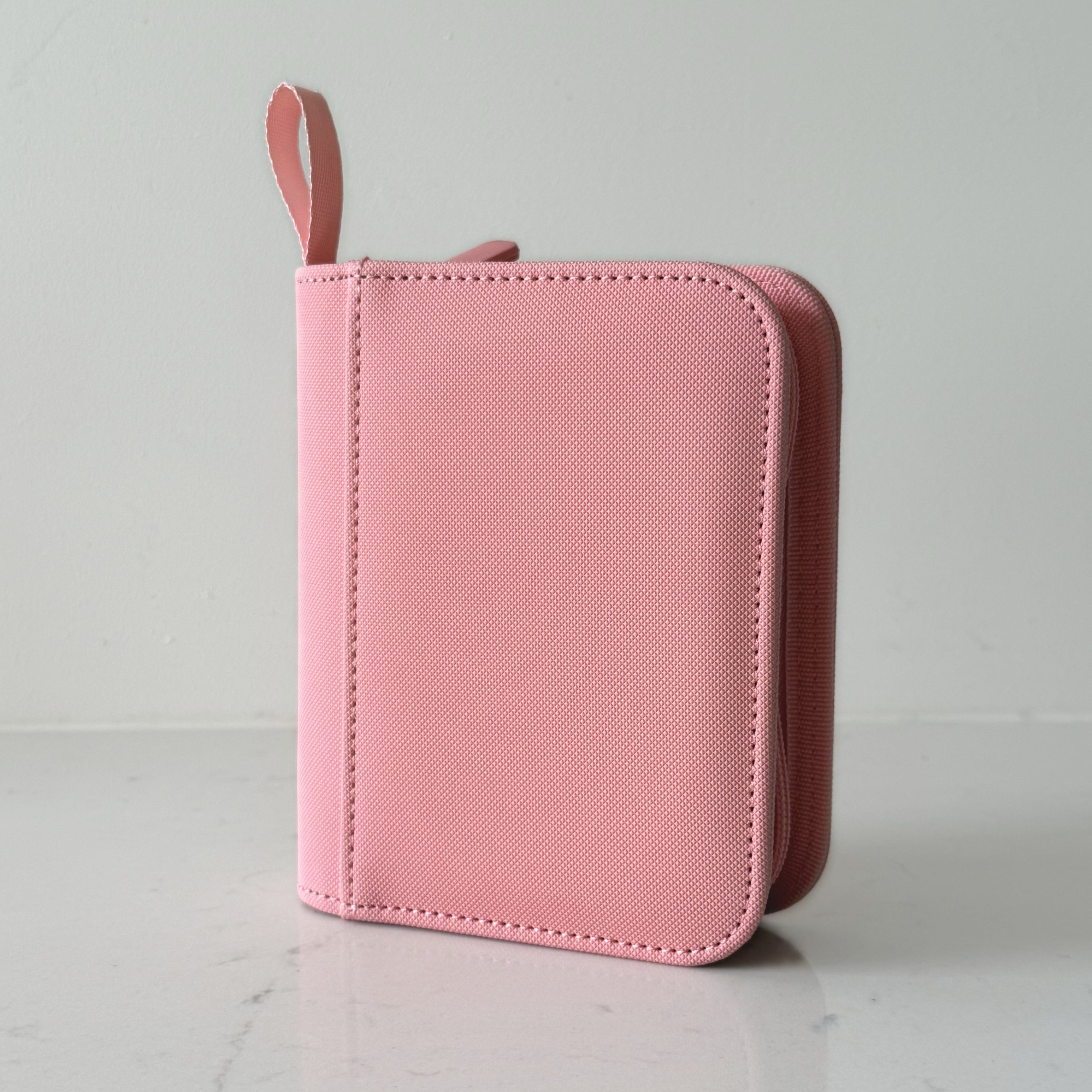 Holdiva 1-pocket pink card binder for TCG cards with white inner pages