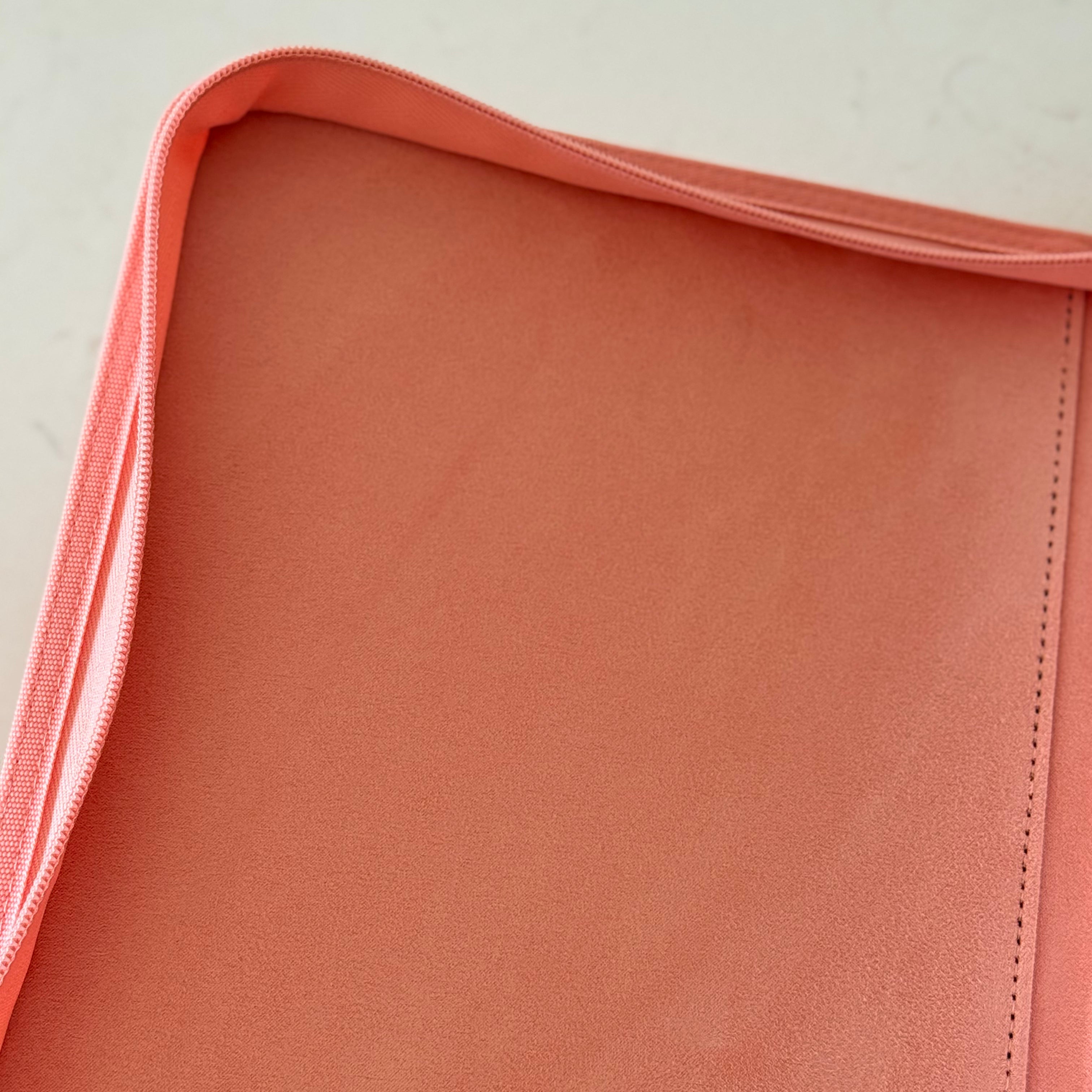 Holdiva pink 4-pocket toploader binder with white inner page for tcg and kpop photocard