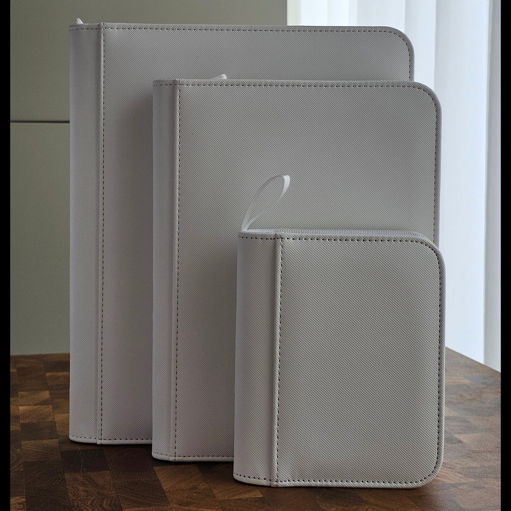 Holdiva white binder with white inner page 