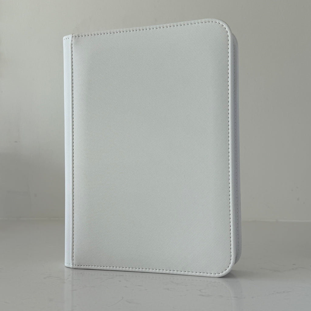 Holdiva whilte logo-free 4-pocket card binder with white inner page